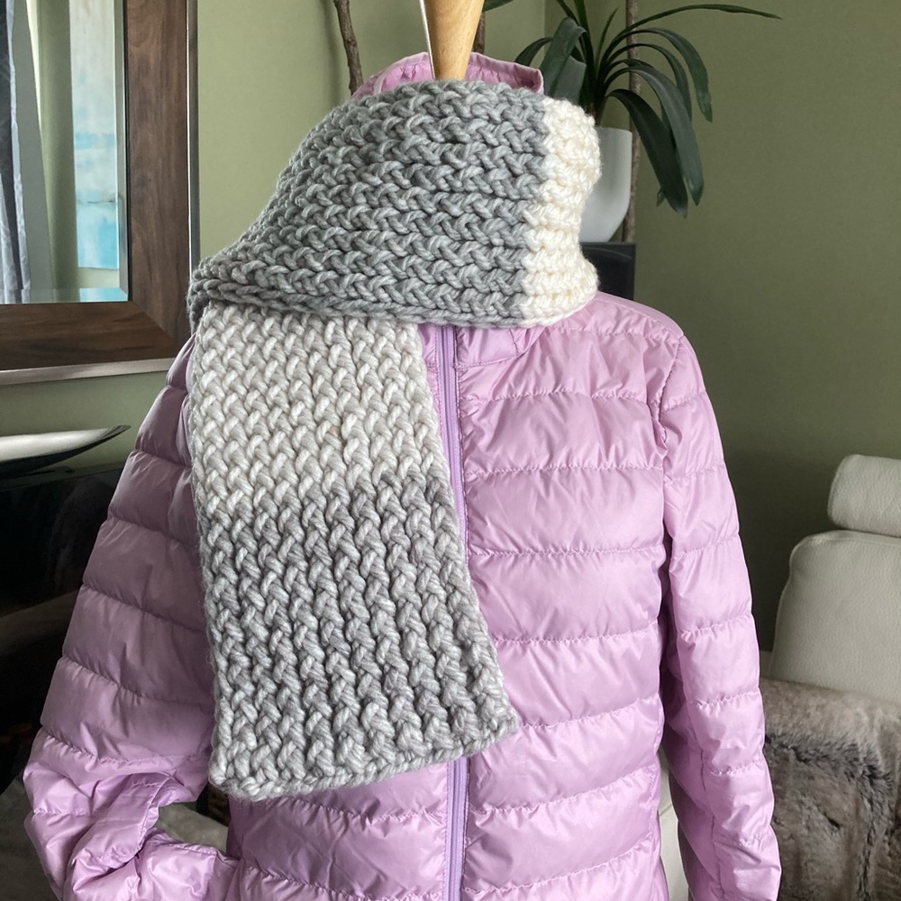 Handmade scarf - Picture 10 of 14